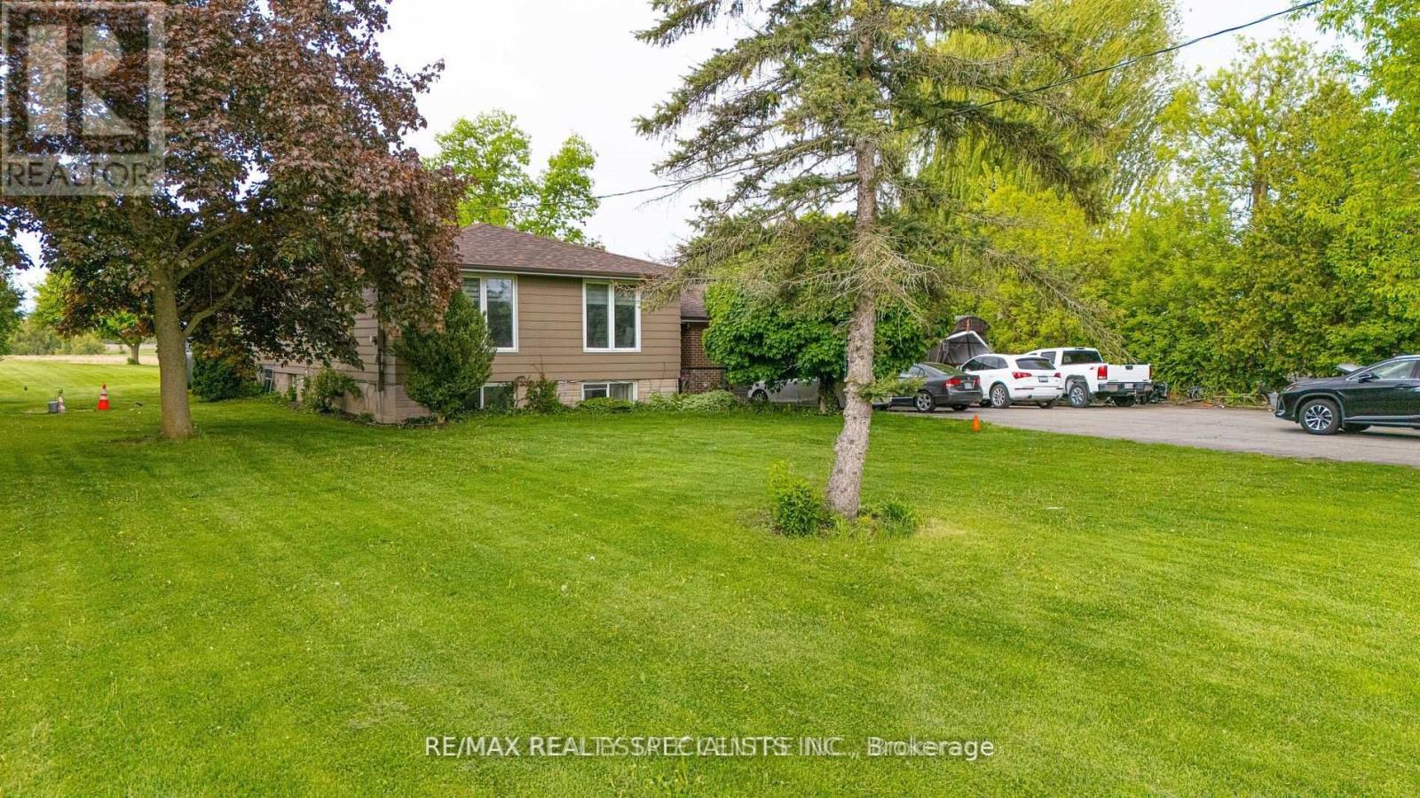 8136 Hornby Road, Halton Hills (Rural Halton Hills), Ontario  L0P 1E0 - Photo 3 - W13626834