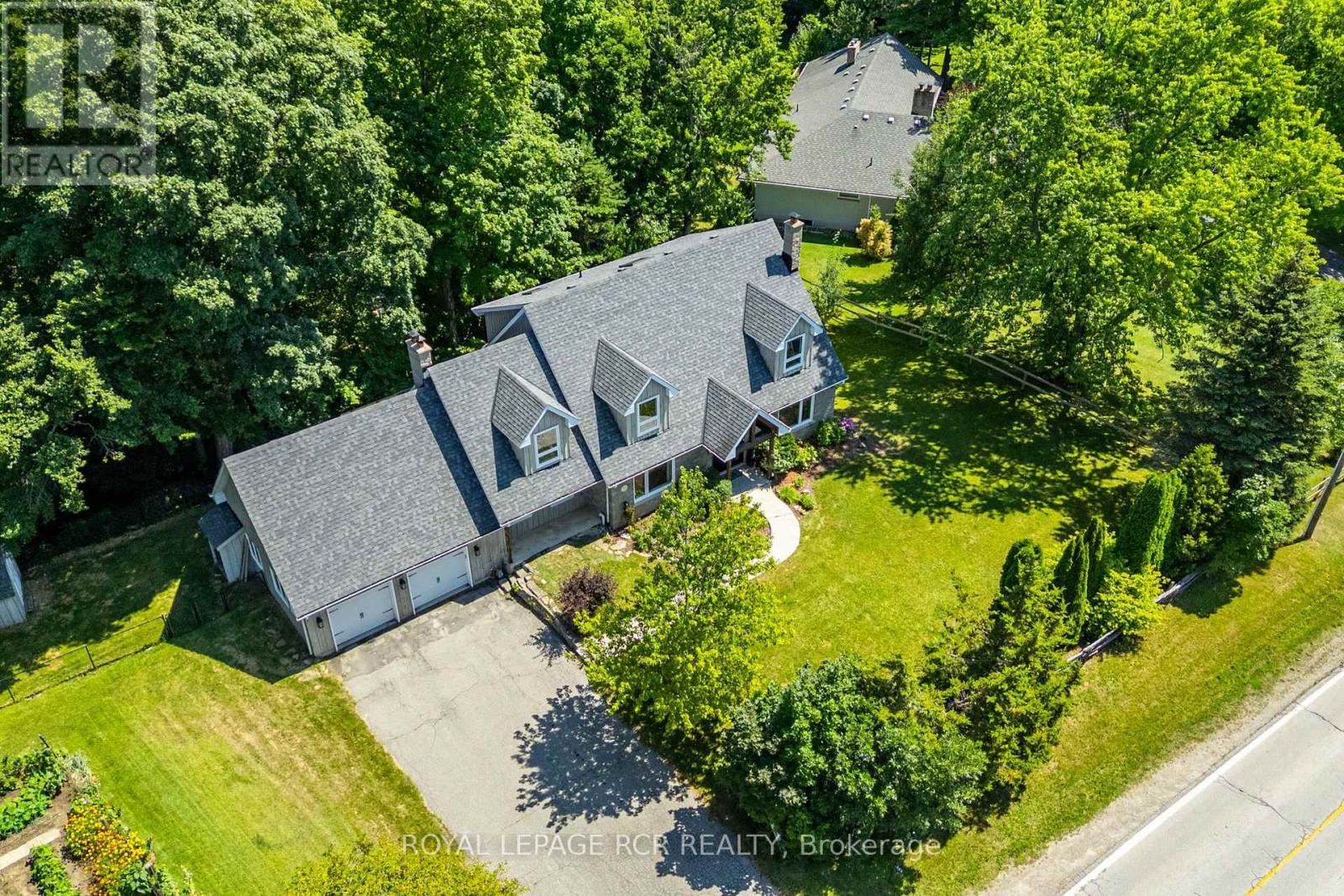 163 Confederation Street, Halton Hills (Glen Williams), Ontario  L7G 4S8 - Photo 1 - W13626934