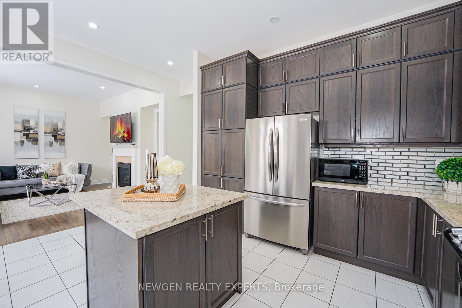 17 Monarch Drive, Halton Hills (Georgetown), Ontario  L7G 0H9 - Photo 17 - W13627512