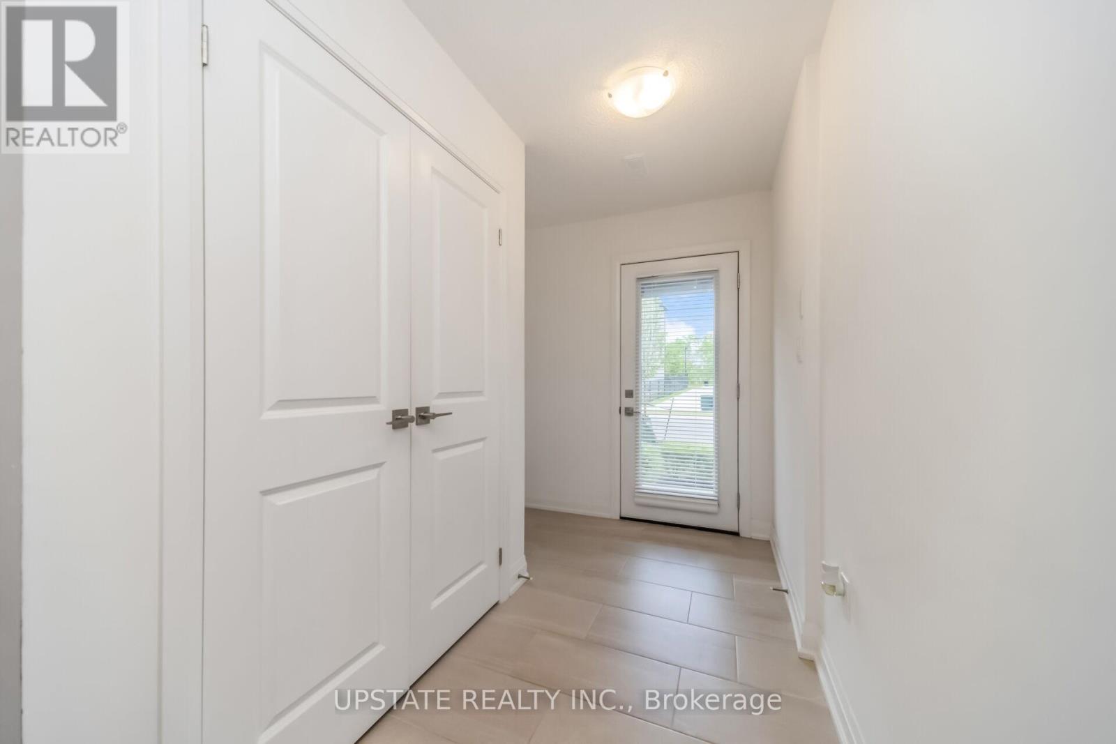 45 Humberstone Drive, Halton Hills (Georgetown), Ontario  L7G 0P5 - Photo 6 - W13628772