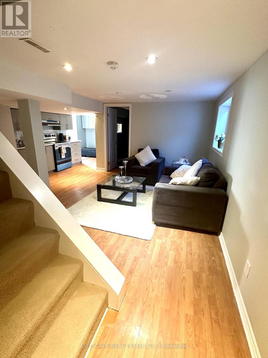 116 Rexway Drive E, Halton Hills (Georgetown), Ontario  L7G 1R6 - Photo 4 - W13630218