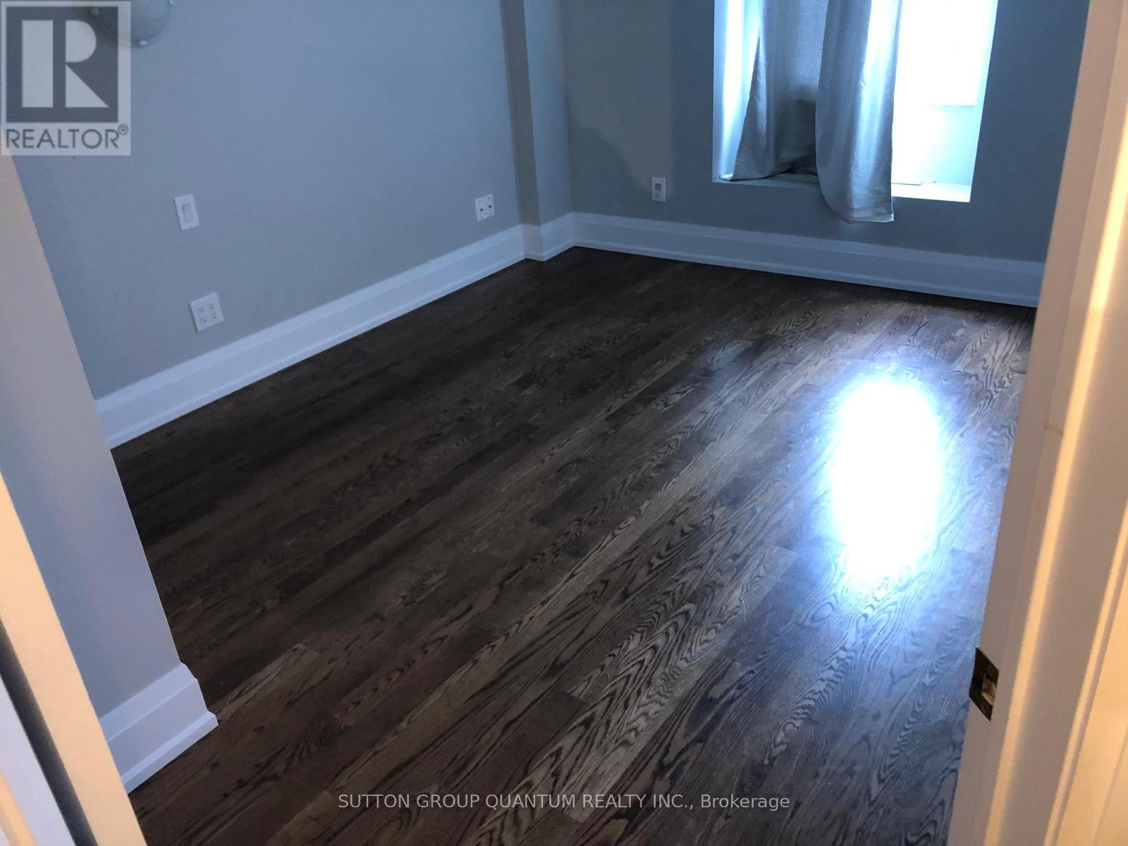 135 Mowat Crescent, Halton Hills (Georgetown), Ontario  L7G 6A8 - Photo 12 - W13630900