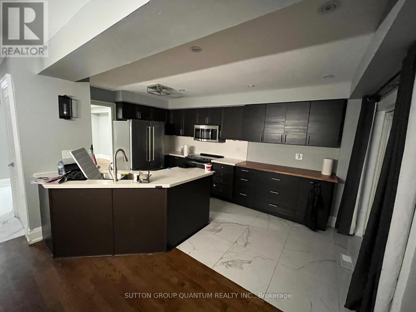 135 Mowat Crescent, Halton Hills (Georgetown), Ontario  L7G 6A8 - Photo 13 - W13630900