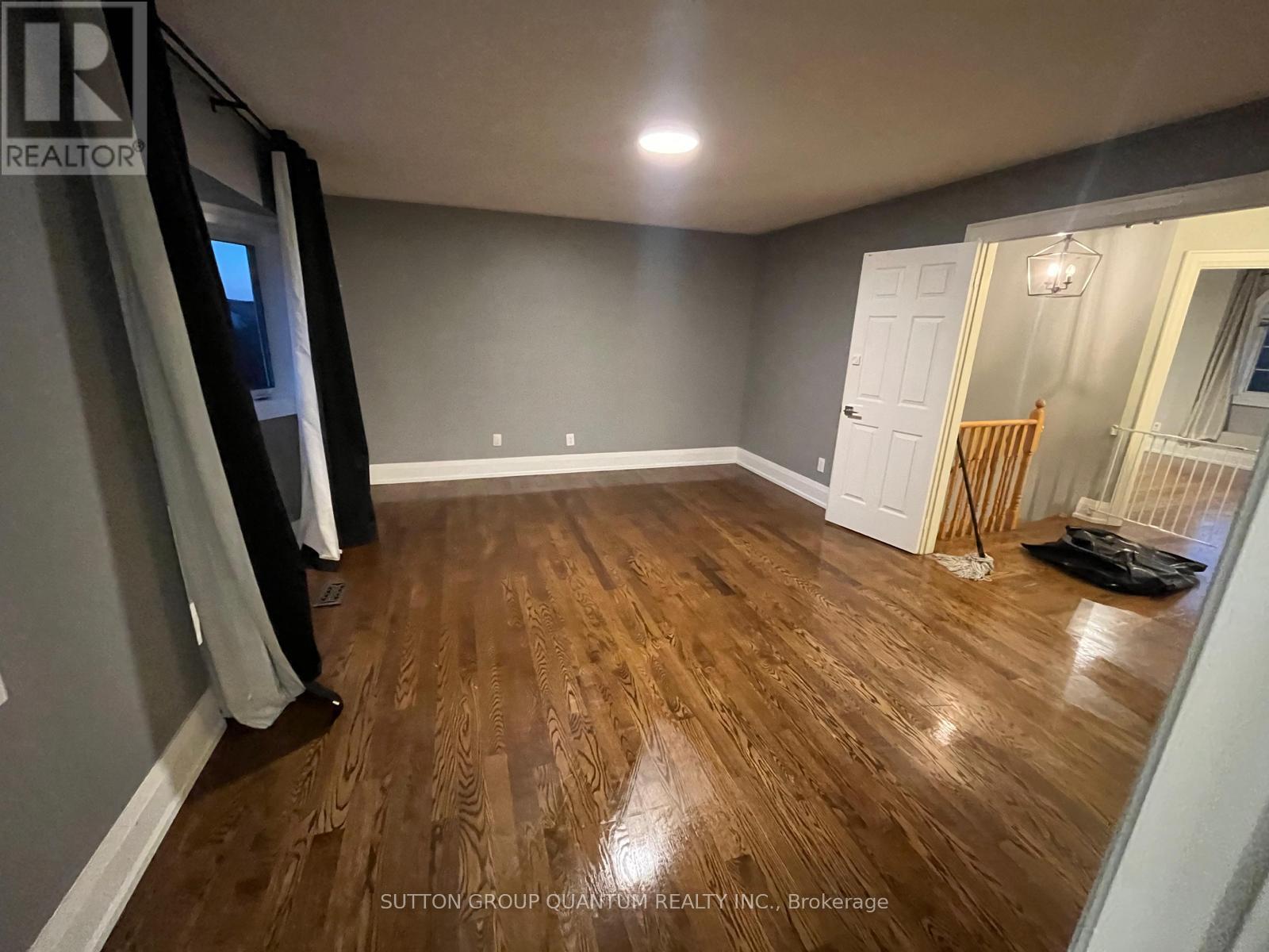 135 Mowat Crescent, Halton Hills (Georgetown), Ontario  L7G 6A8 - Photo 25 - W13630900
