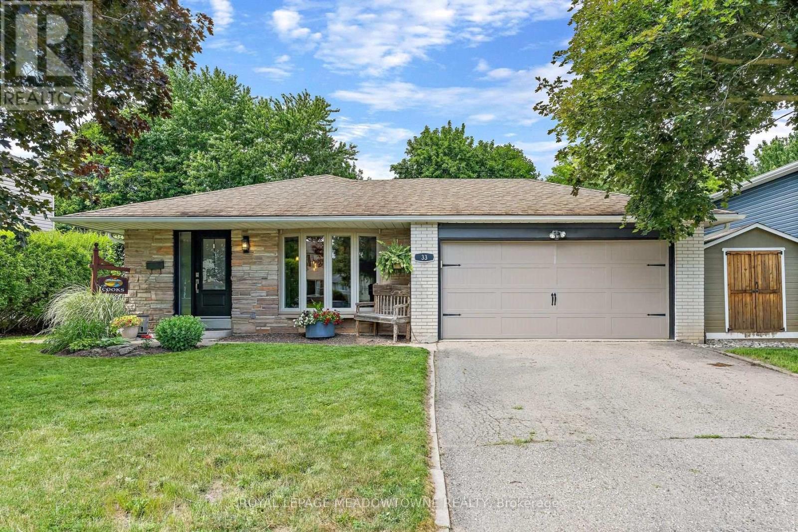 33 Fagan Drive, Halton Hills (Georgetown), Ontario  L7G 4P4 - Photo 1 - W13628882