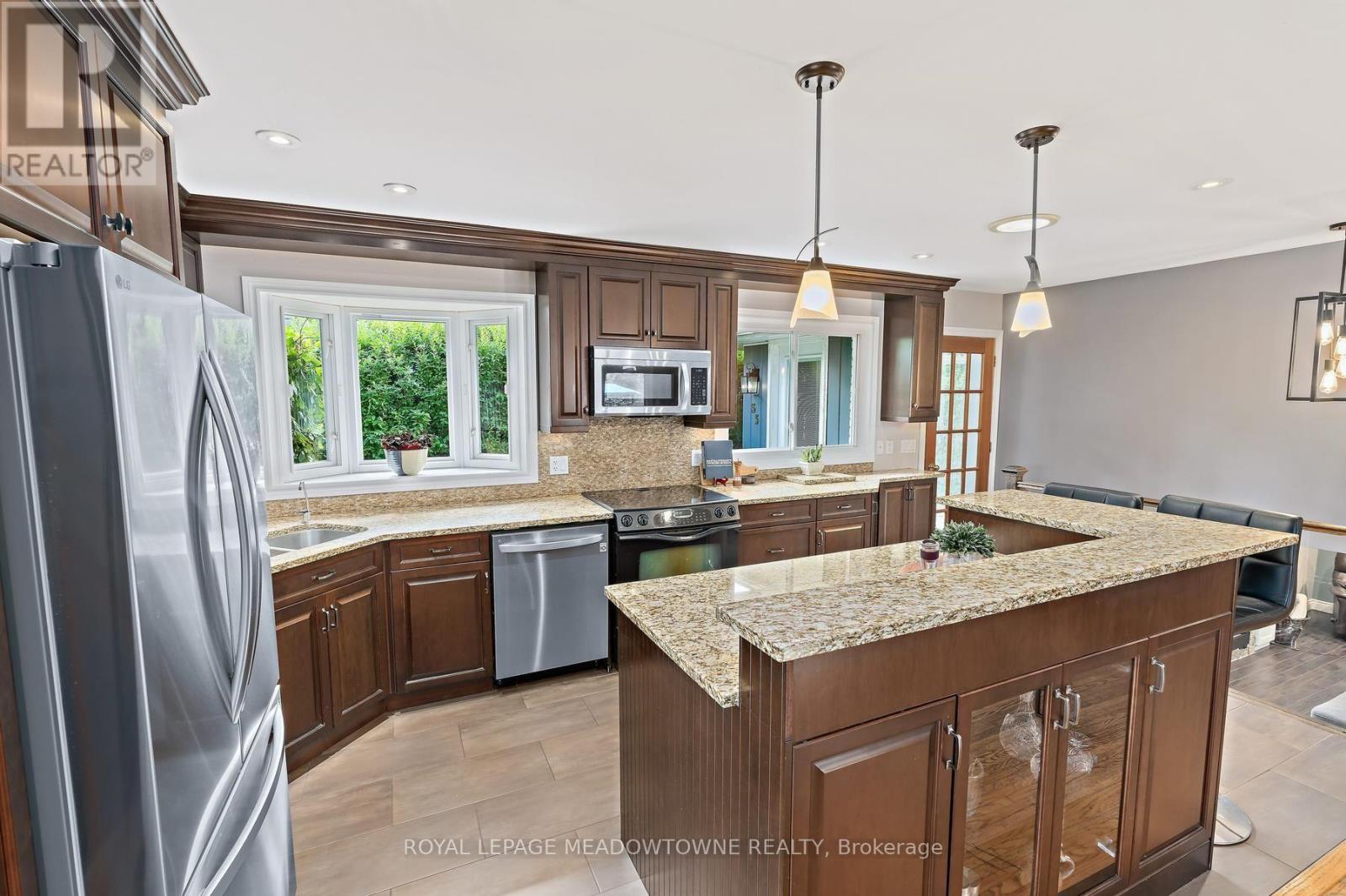 33 Fagan Drive, Halton Hills (Georgetown), Ontario  L7G 4P4 - Photo 12 - W13628882