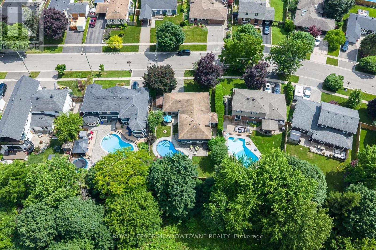 33 Fagan Drive, Halton Hills (Georgetown), Ontario  L7G 4P4 - Photo 50 - W13628882