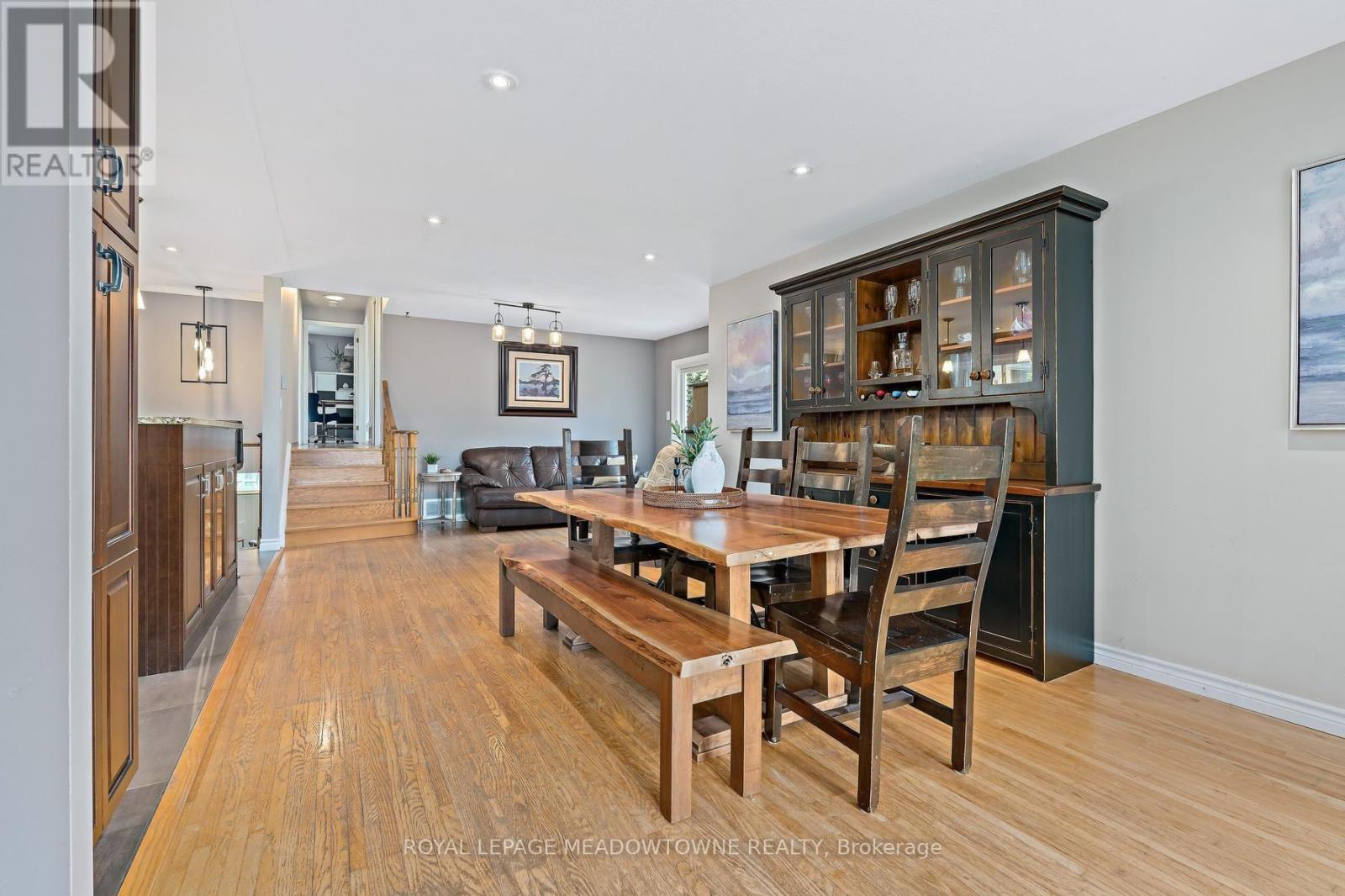 33 Fagan Drive, Halton Hills (Georgetown), Ontario  L7G 4P4 - Photo 6 - W13628882