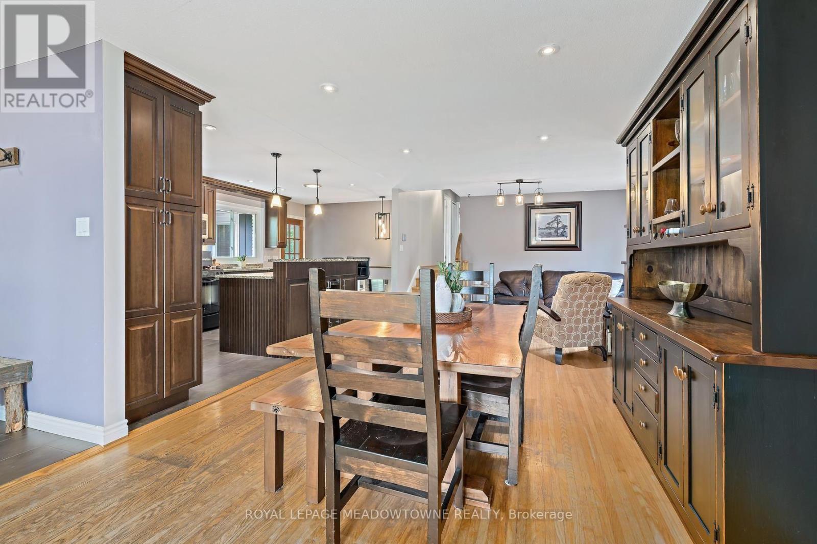 33 Fagan Drive, Halton Hills (Georgetown), Ontario  L7G 4P4 - Photo 7 - W13628882