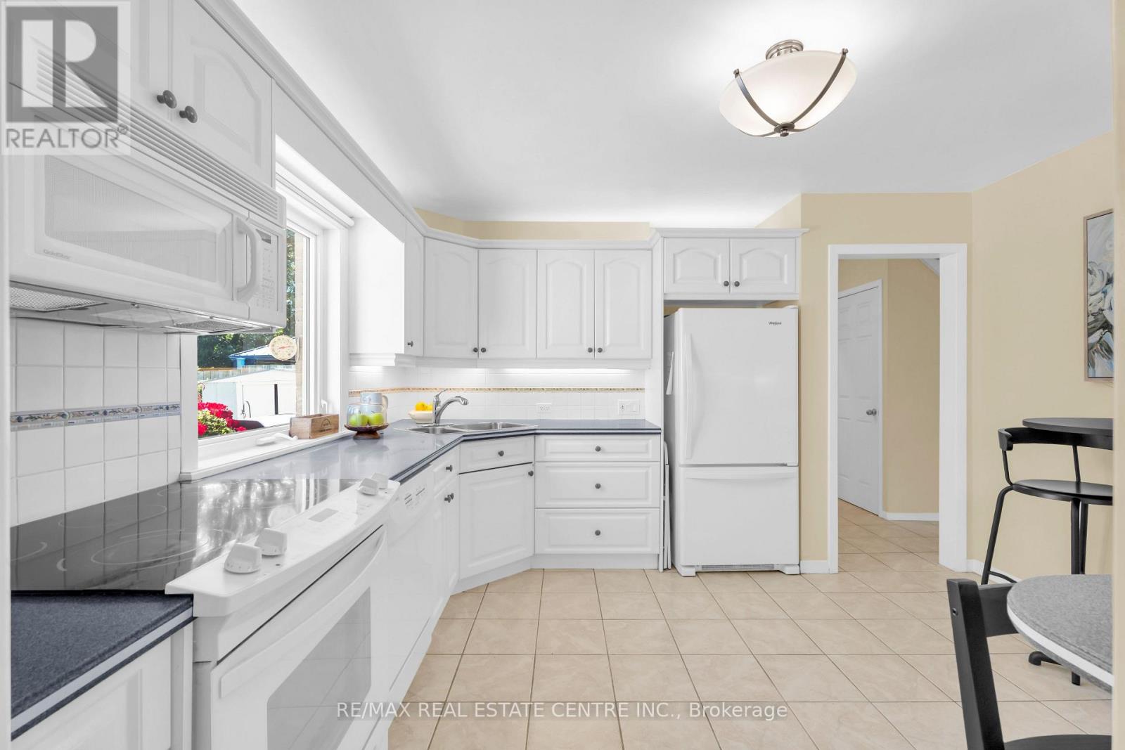 357 Delrex Boulevard, Halton Hills (Georgetown), Ontario  L7G 4H6 - Photo 21 - W13632814
