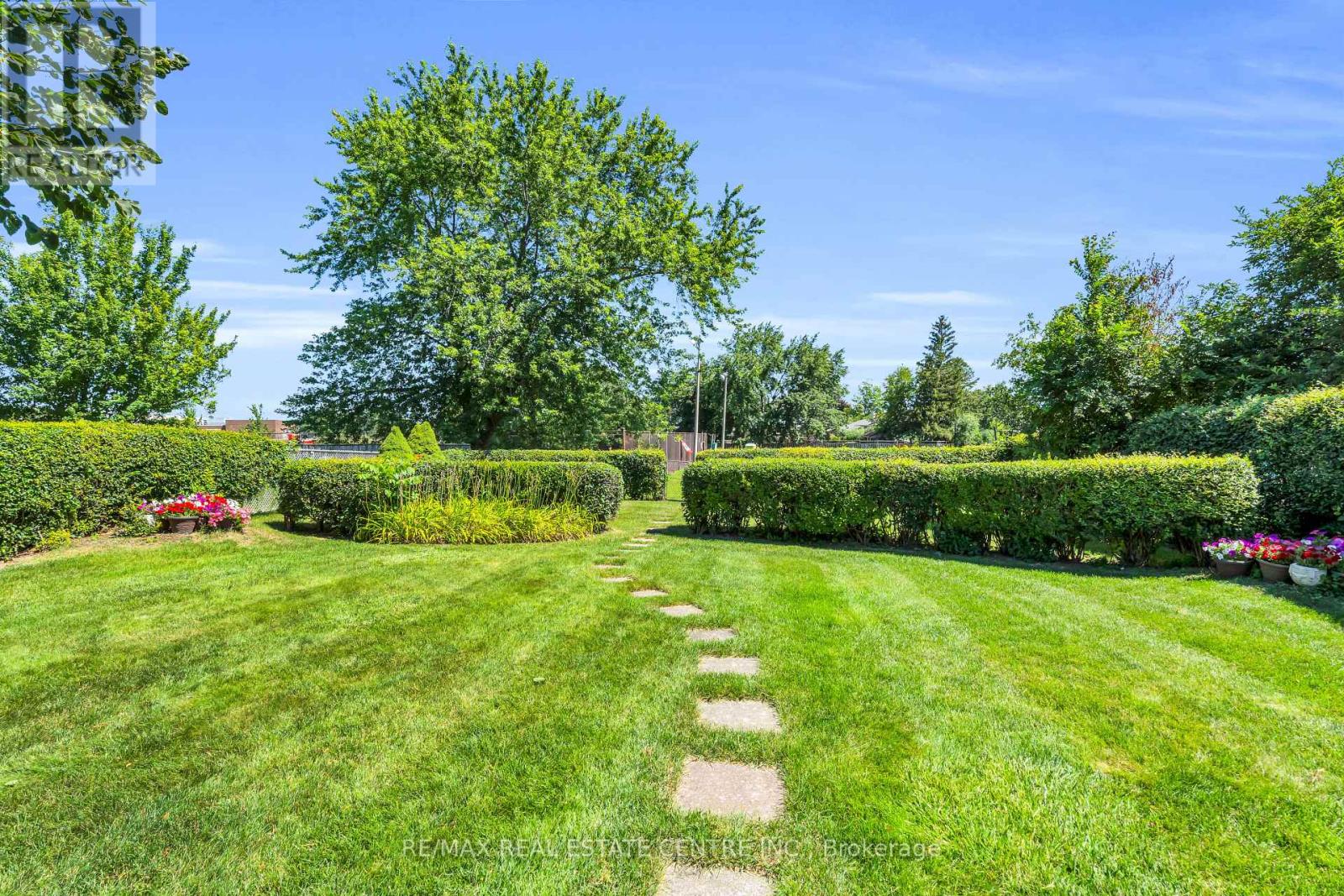 357 Delrex Boulevard, Halton Hills (Georgetown), Ontario  L7G 4H6 - Photo 46 - W13632814
