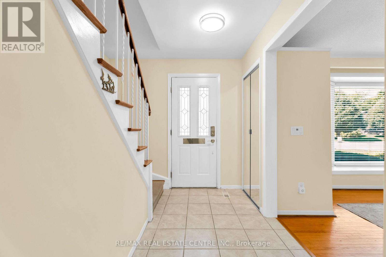 357 Delrex Boulevard, Halton Hills (Georgetown), Ontario  L7G 4H6 - Photo 8 - W13632814