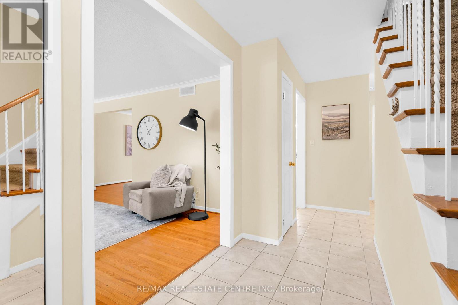357 Delrex Boulevard, Halton Hills (Georgetown), Ontario  L7G 4H6 - Photo 9 - W13632814