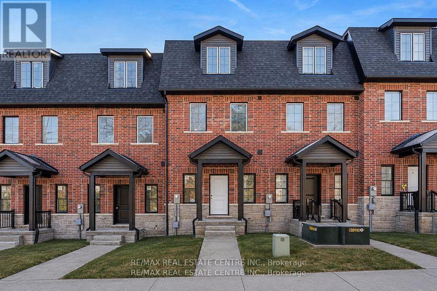 19 James Street, Halton Hills (Georgetown), Ontario  L7G 2H2 - Photo 1 - W13633272