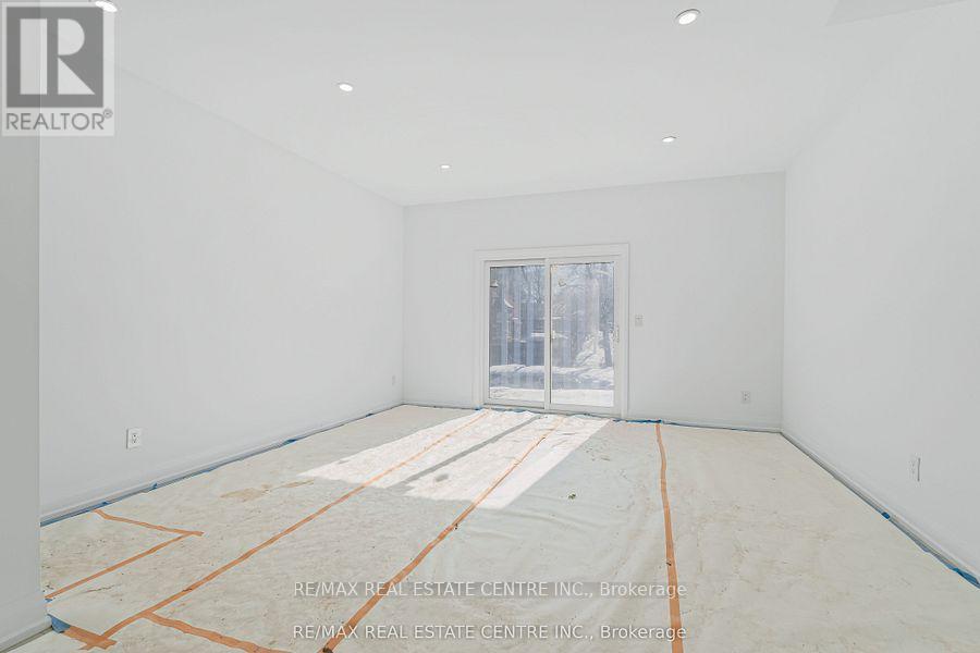 19 James Street, Halton Hills (Georgetown), Ontario  L7G 2H2 - Photo 14 - W13633272