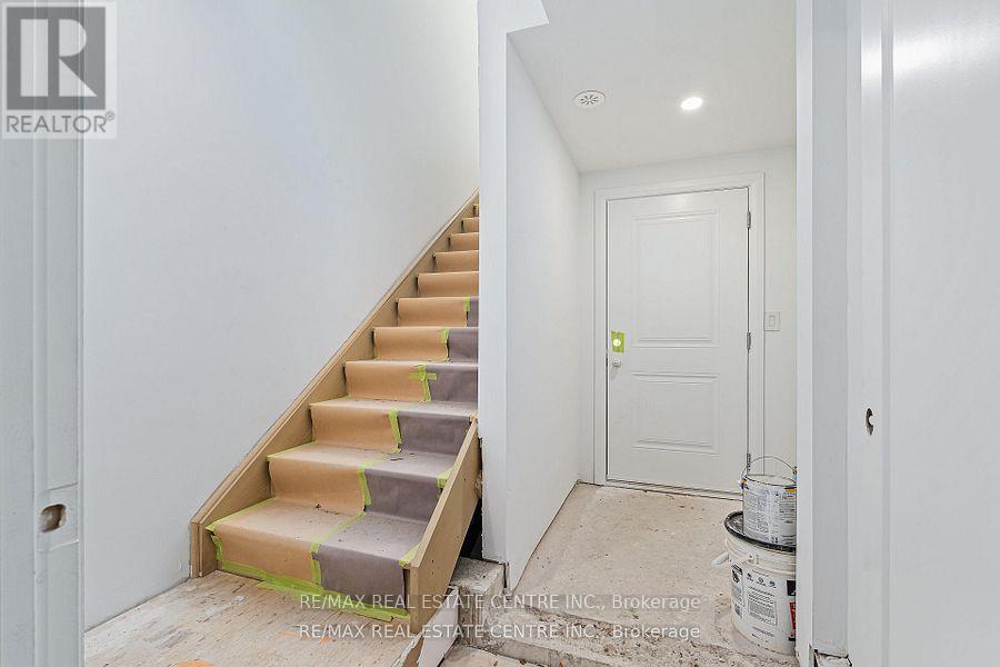 19 James Street, Halton Hills (Georgetown), Ontario  L7G 2H2 - Photo 38 - W13633272