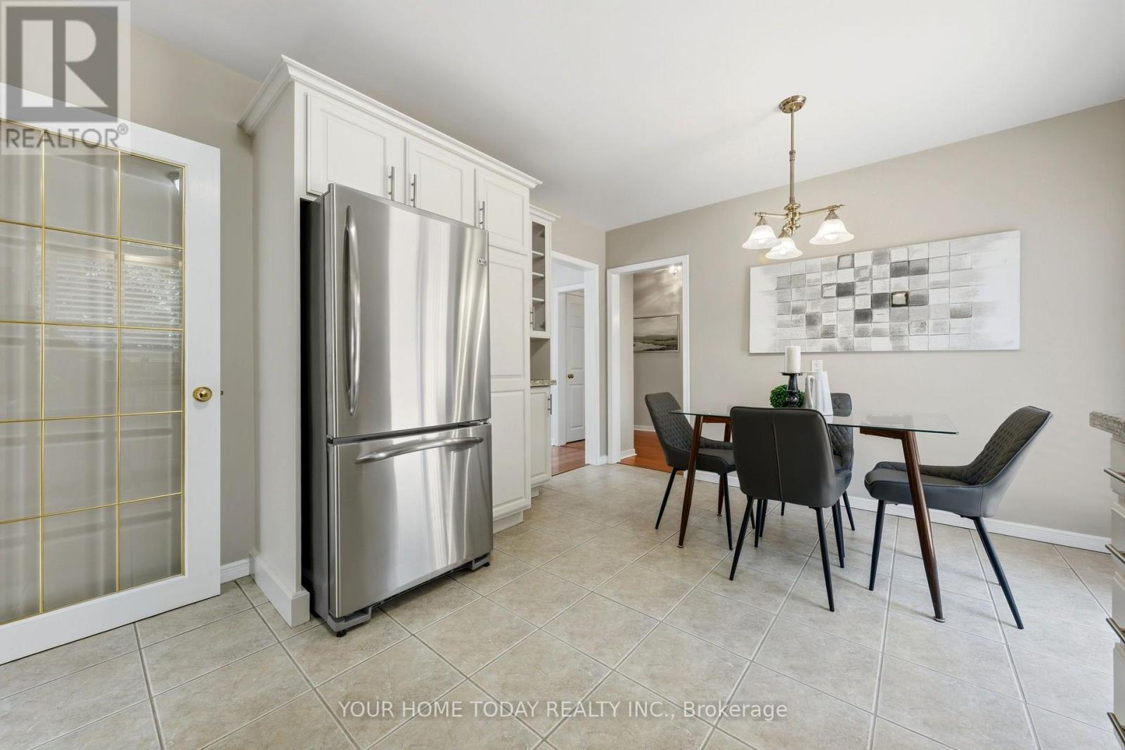17 Carole Street, Halton Hills (Georgetown), Ontario  L7G 5B4 - Photo 14 - W13633874
