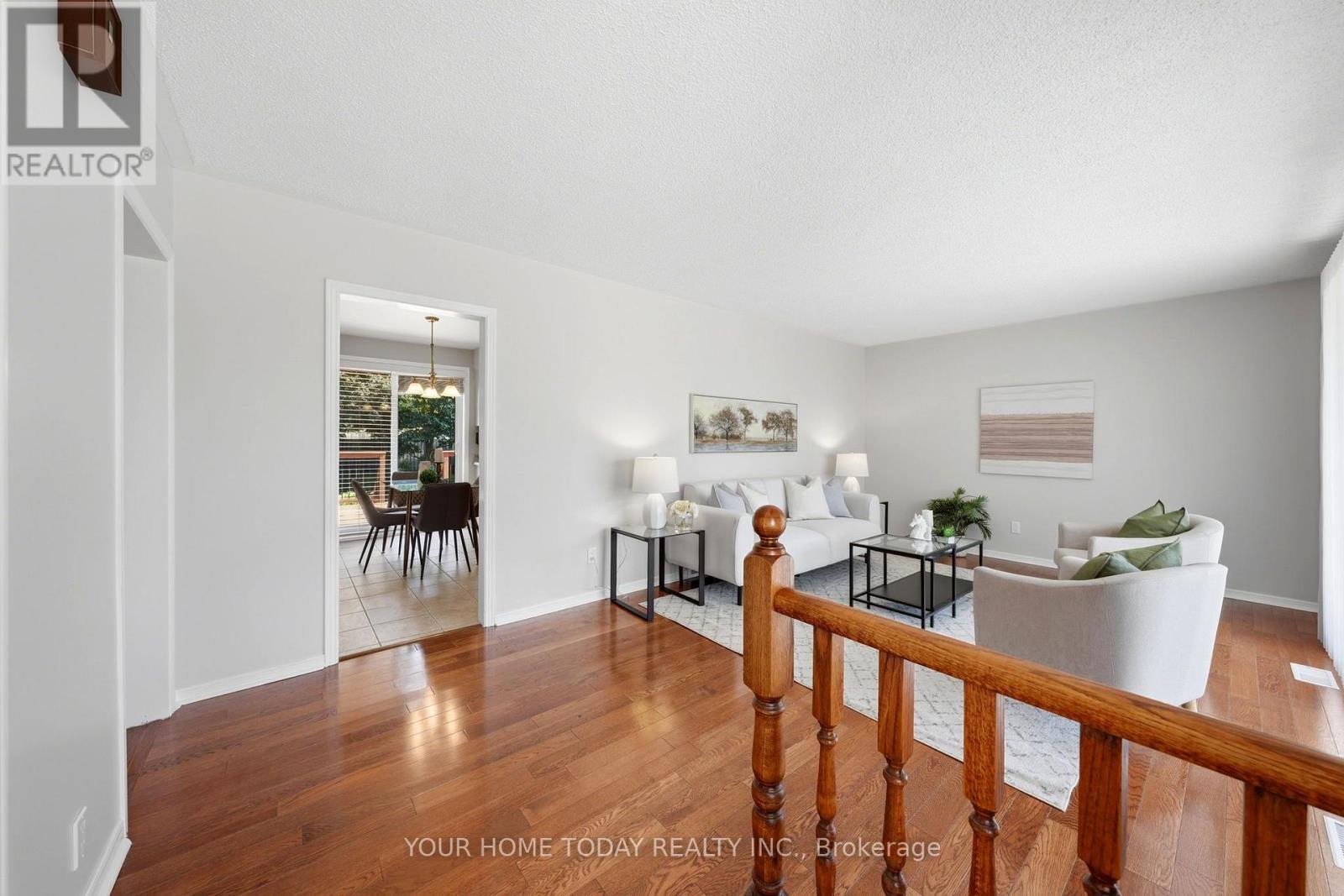 17 Carole Street, Halton Hills (Georgetown), Ontario  L7G 5B4 - Photo 6 - W13633874