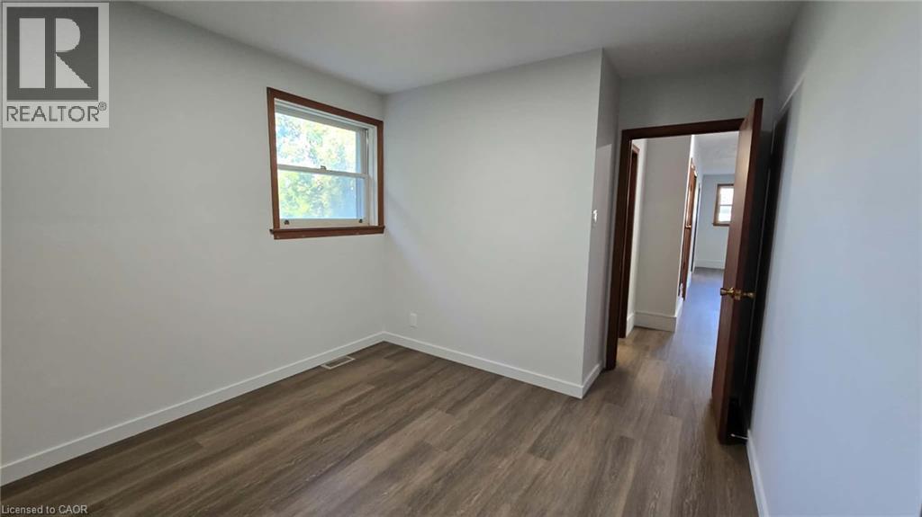 143 Confederation Street, Halton Hills, Ontario  L7G 3S3 - Photo 13 - 40851149