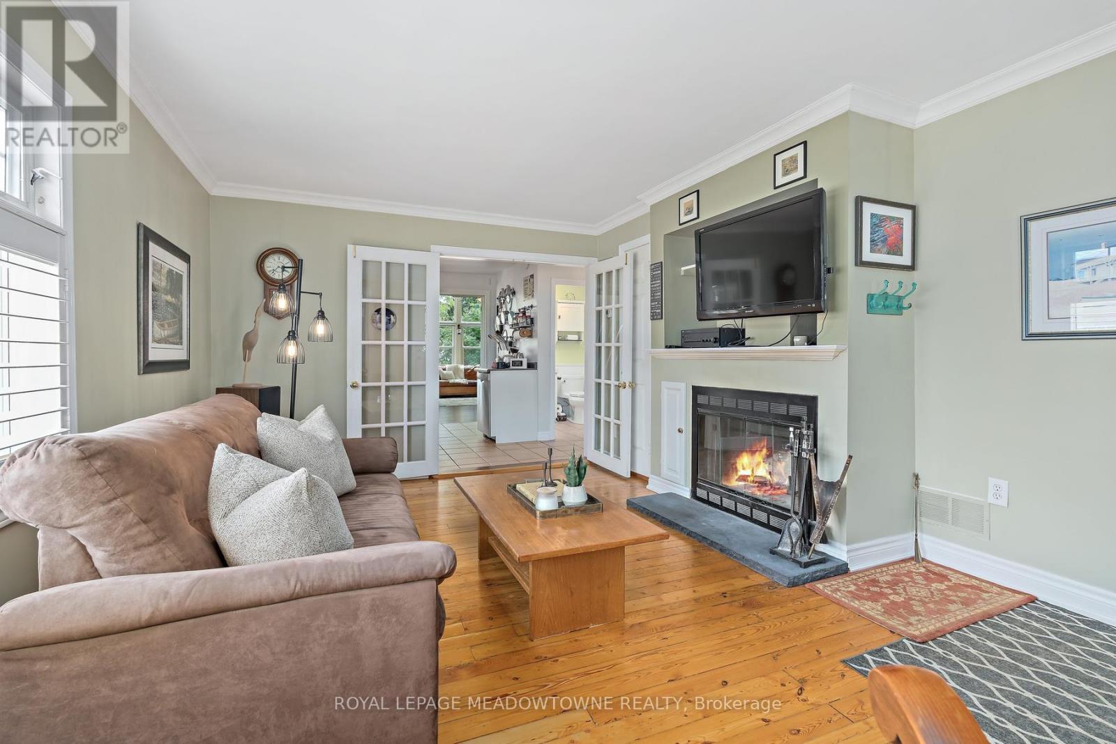 30 Victoria Street, Halton Hills (Georgetown), Ontario  L7G 3N6 - Photo 8 - W13639274