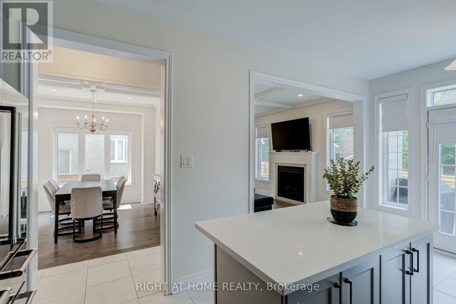 51 Rosewell Crescent, Halton Hills (Georgetown), Ontario  L7G 0N4 - Photo 11 - W13639546