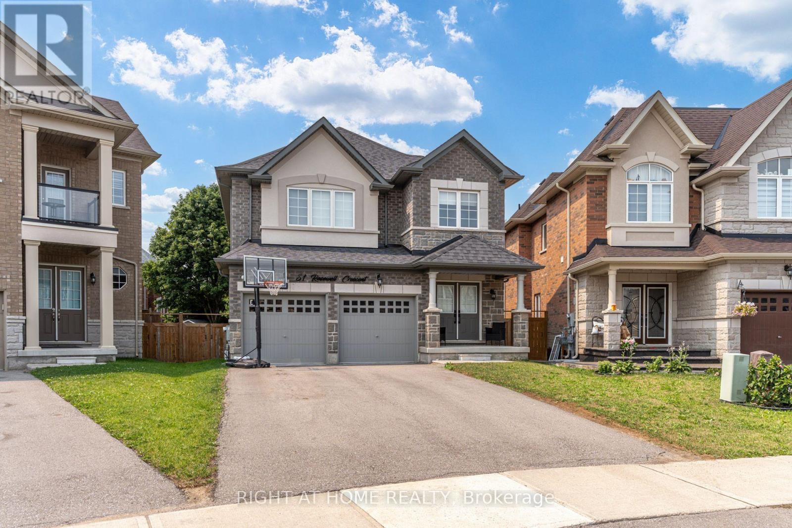 51 Rosewell Crescent, Halton Hills (Georgetown), Ontario  L7G 0N4 - Photo 2 - W13639546
