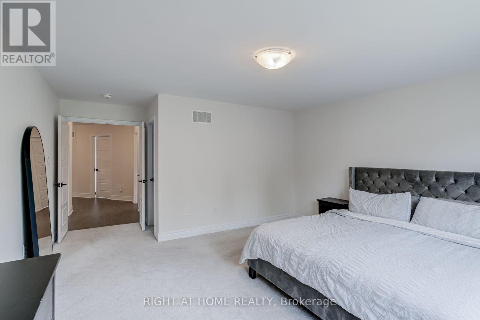 51 Rosewell Crescent, Halton Hills (Georgetown), Ontario  L7G 0N4 - Photo 30 - W13639546