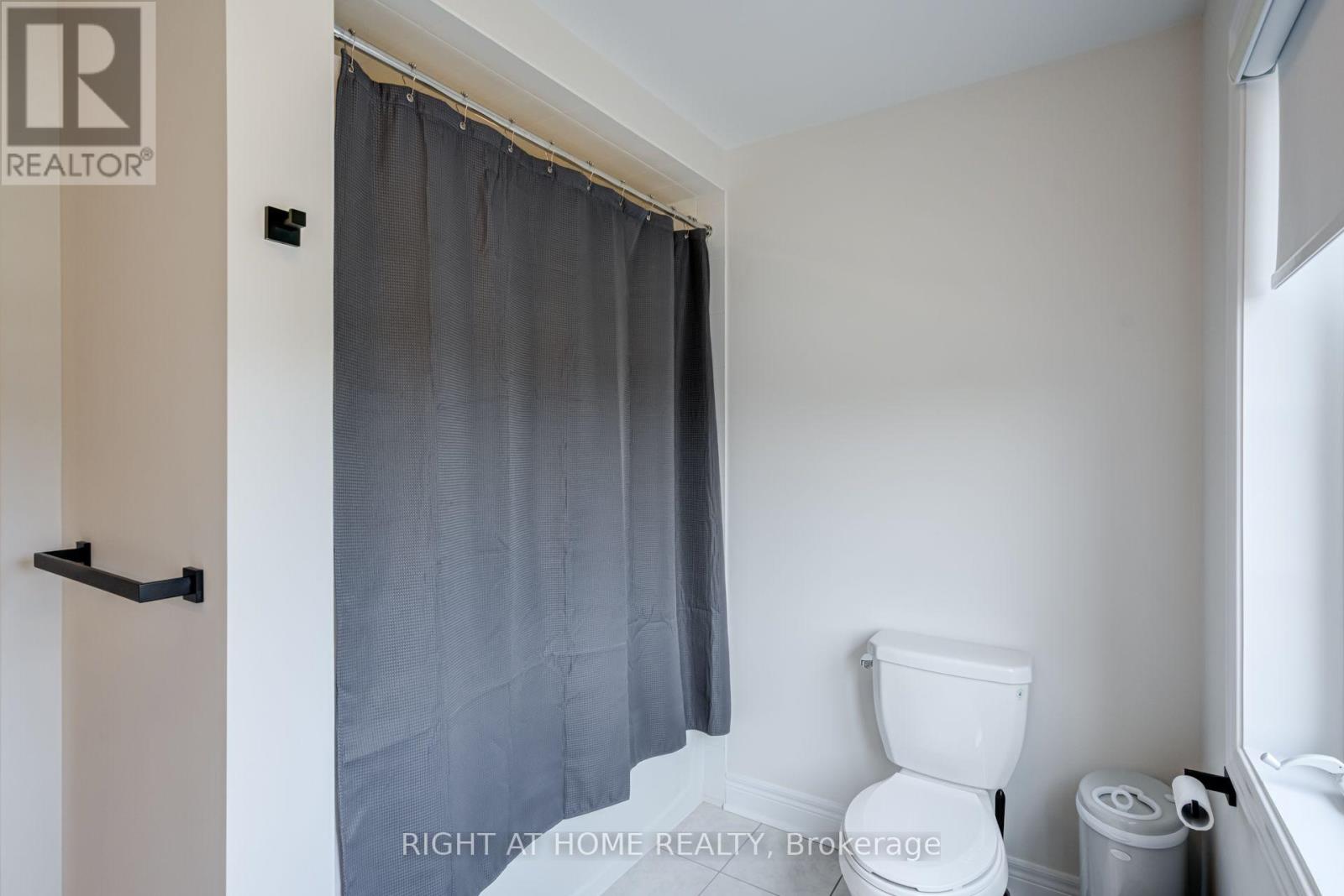 51 Rosewell Crescent, Halton Hills (Georgetown), Ontario  L7G 0N4 - Photo 43 - W13639546
