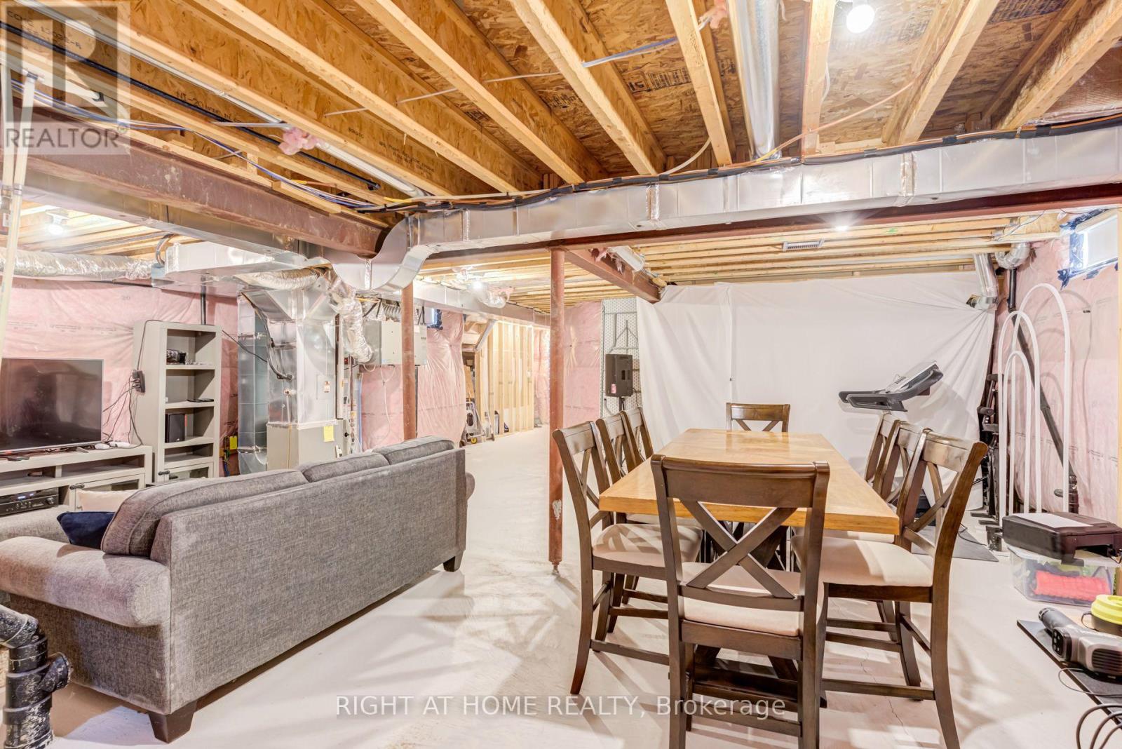 51 Rosewell Crescent, Halton Hills (Georgetown), Ontario  L7G 0N4 - Photo 46 - W13639546