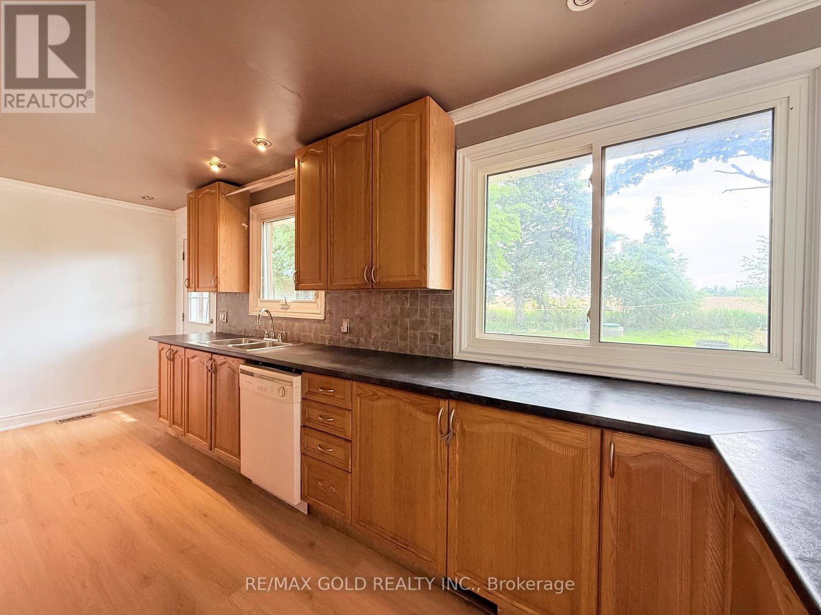 9456 Eighth Line, Halton Hills (Rural Halton Hills), Ontario  L7G 4S5 - Photo 13 - W13640220