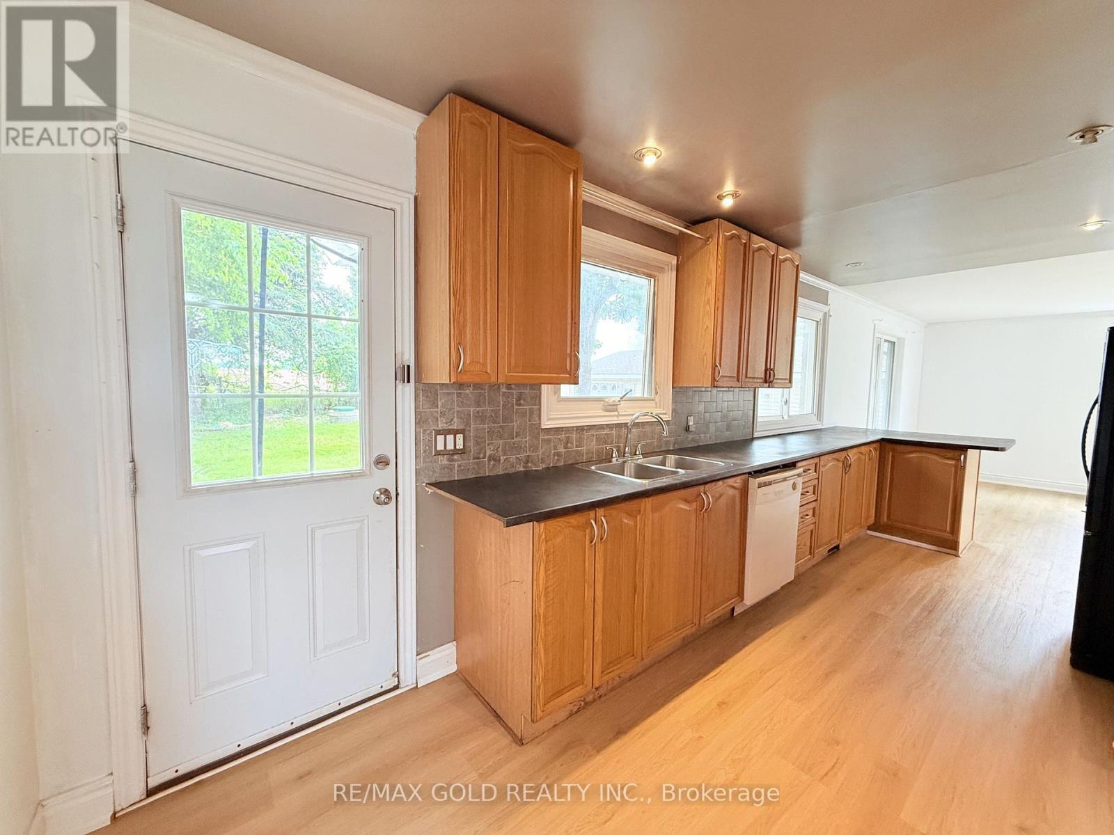 9456 Eighth Line, Halton Hills (Rural Halton Hills), Ontario  L7G 4S5 - Photo 15 - W13640220