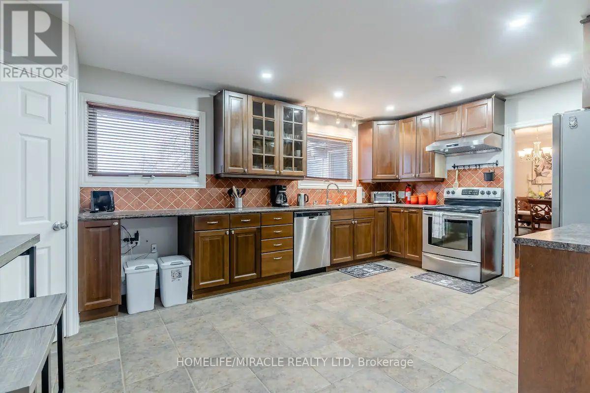 10690 Trafalgar Road, Halton Hills (Rural Halton Hills), Ontario  L7G 4S5 - Photo 5 - W13641006