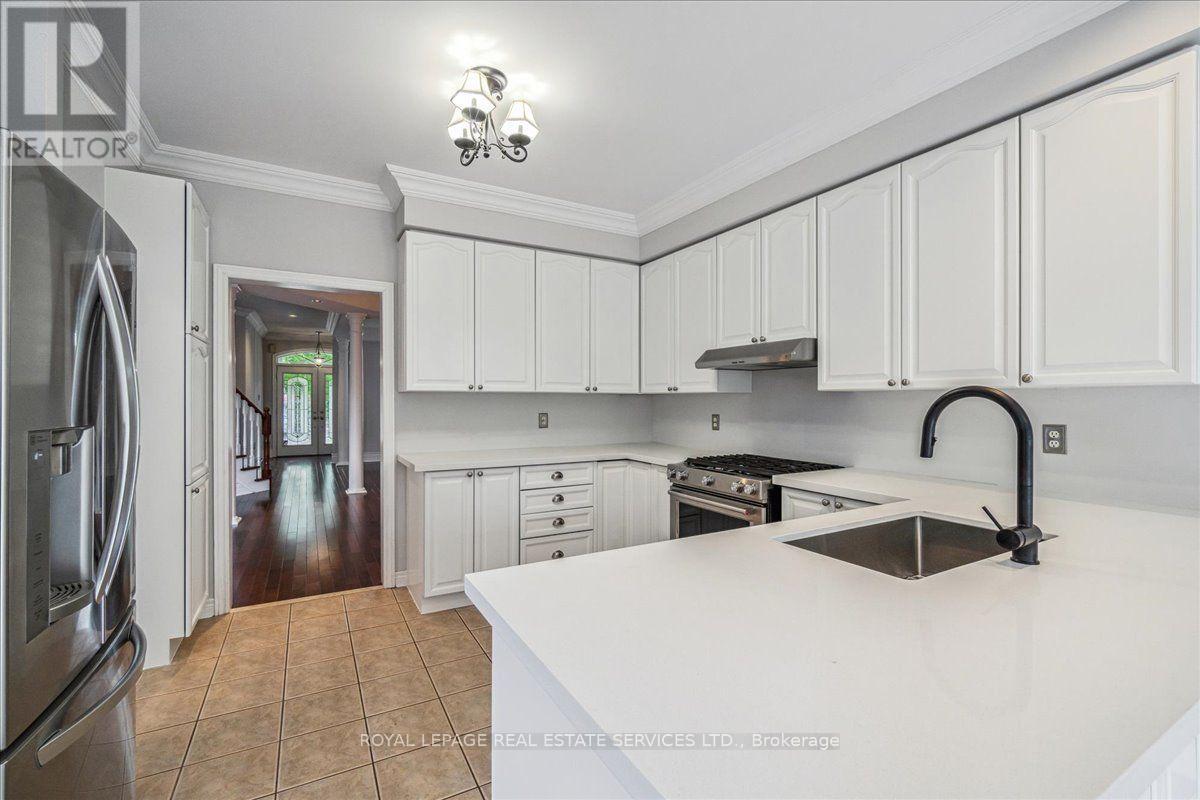 54 Stonebrook Crescent, Halton Hills (Georgetown), Ontario  L7G 6E5 - Photo 14 - W13643438