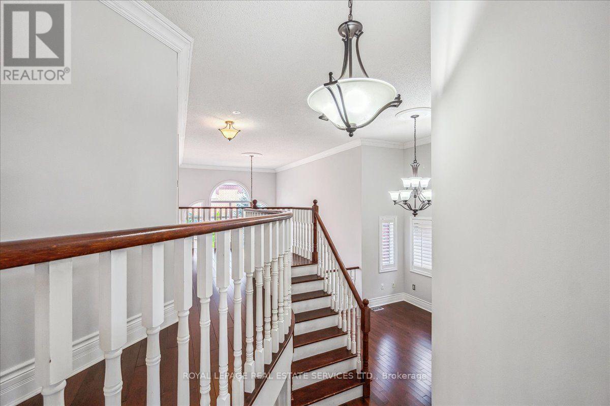 54 Stonebrook Crescent, Halton Hills (Georgetown), Ontario  L7G 6E5 - Photo 23 - W13643438