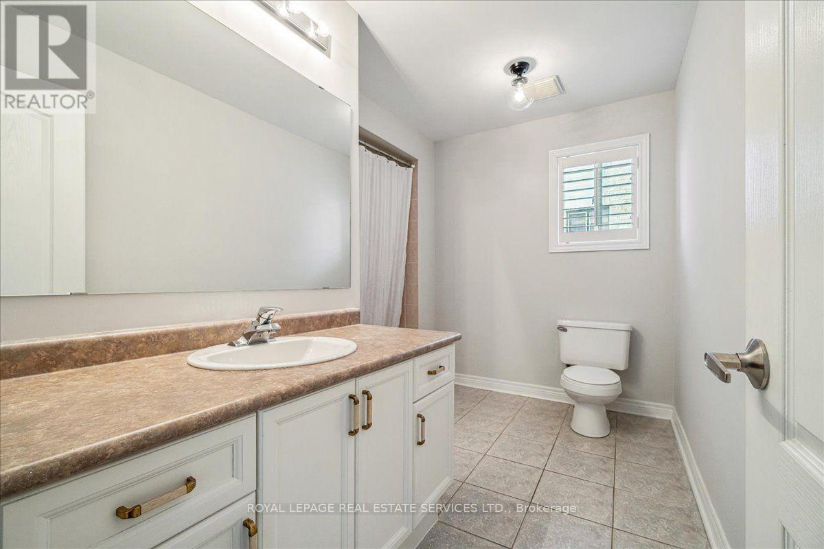 54 Stonebrook Crescent, Halton Hills (Georgetown), Ontario  L7G 6E5 - Photo 32 - W13643438