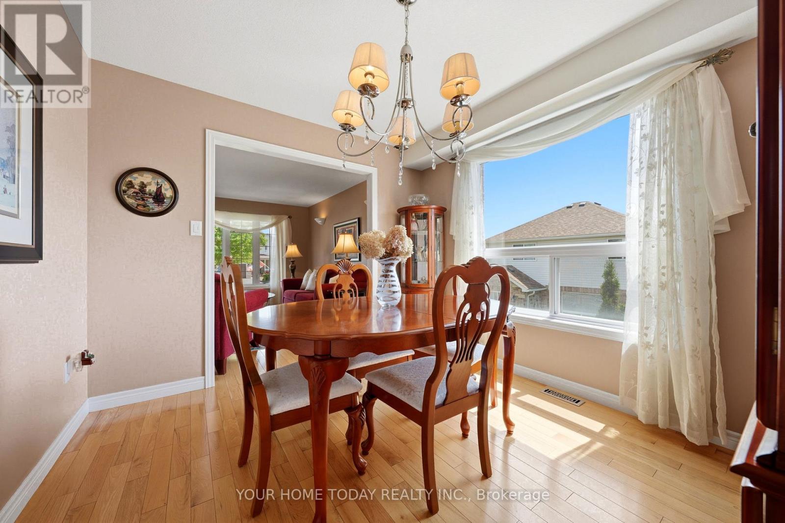 9 Kenney Street, Halton Hills (Ac Acton), Ontario  L7J 3B2 - Photo 10 - W13644302