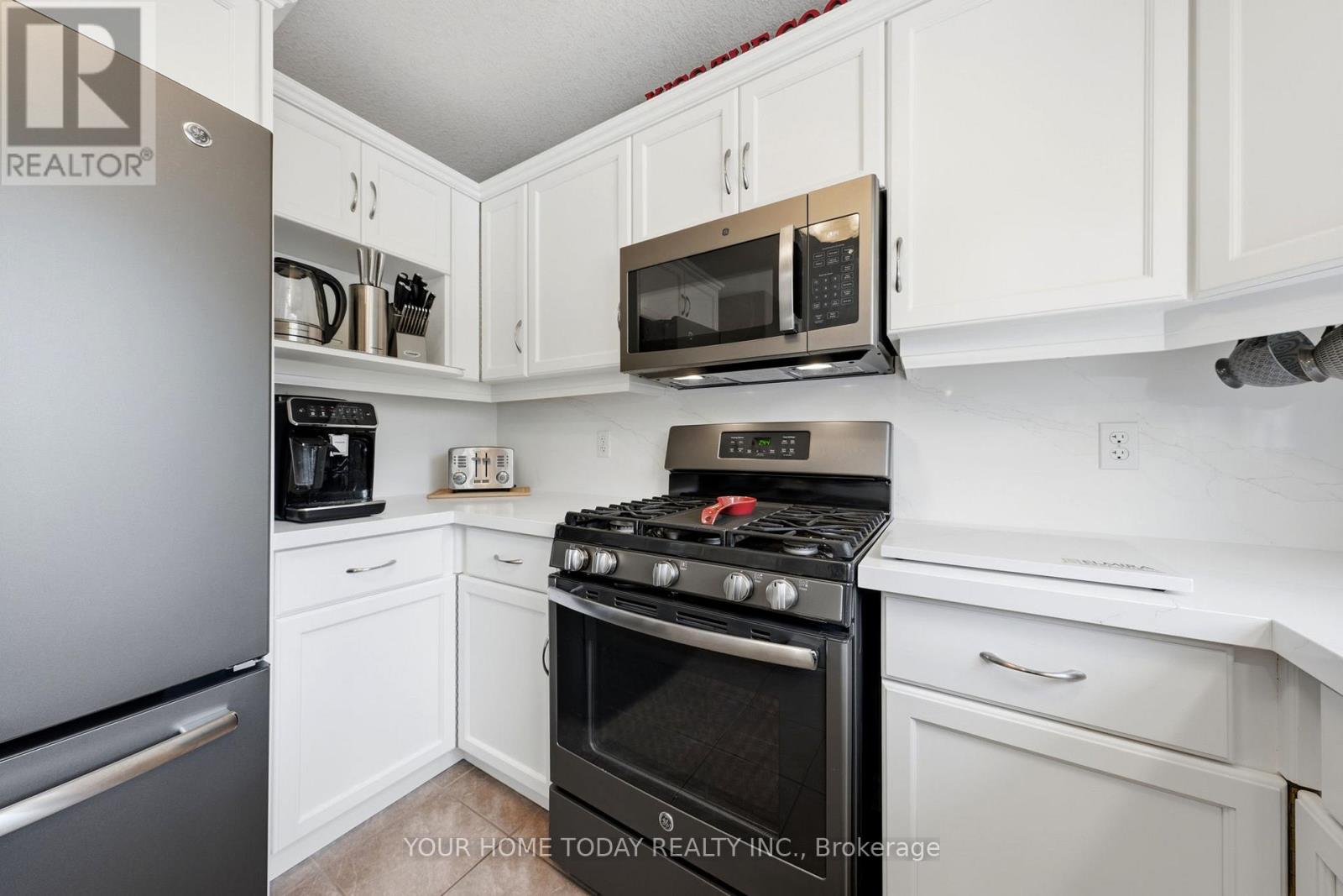 9 Kenney Street, Halton Hills (Ac Acton), Ontario  L7J 3B2 - Photo 14 - W13644302