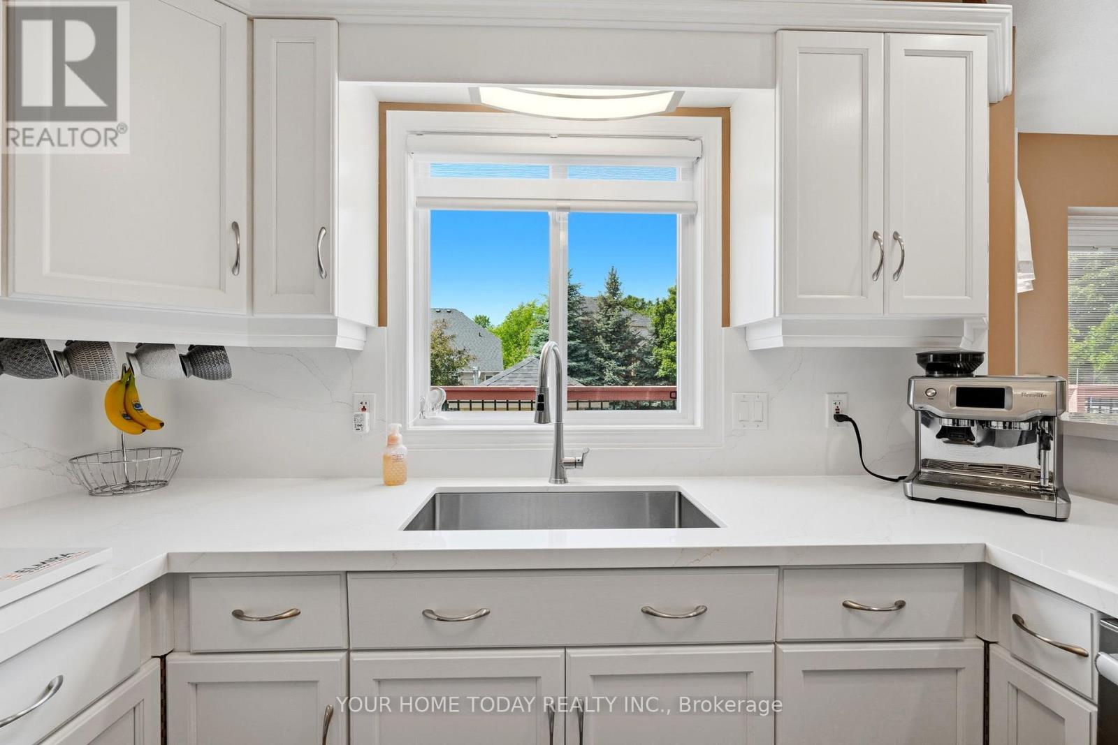 9 Kenney Street, Halton Hills (Ac Acton), Ontario  L7J 3B2 - Photo 15 - W13644302