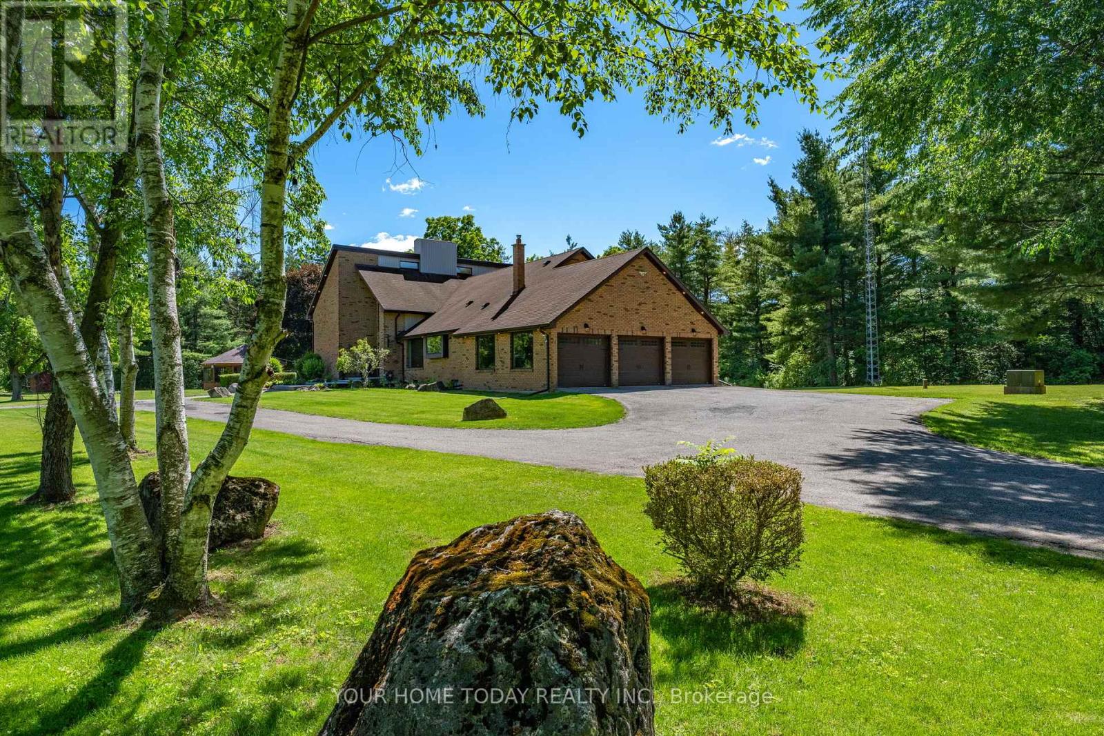12492 Highway 7 Highway, Halton Hills (Rural Halton Hills), Ontario  L7G 4S4 - Photo 3 - W13644648