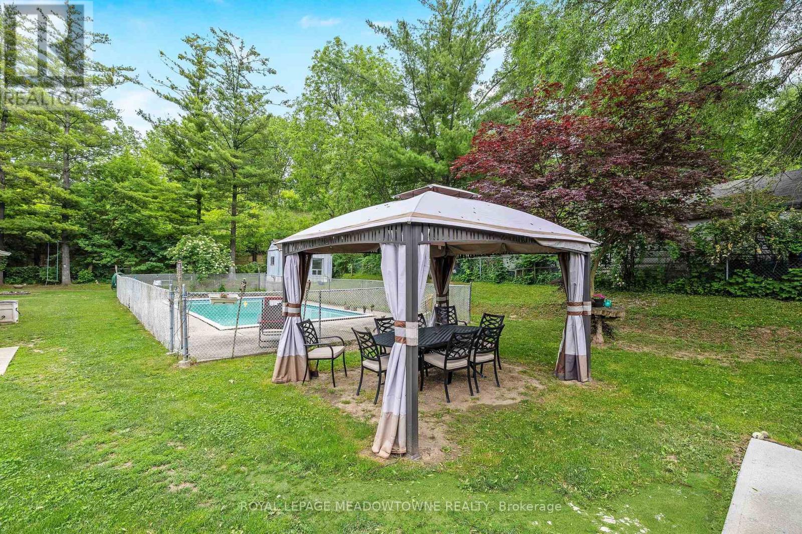 46 Hewson Crescent, Halton Hills (Georgetown), Ontario  L7G 2N9 - Photo 37 - W13644974