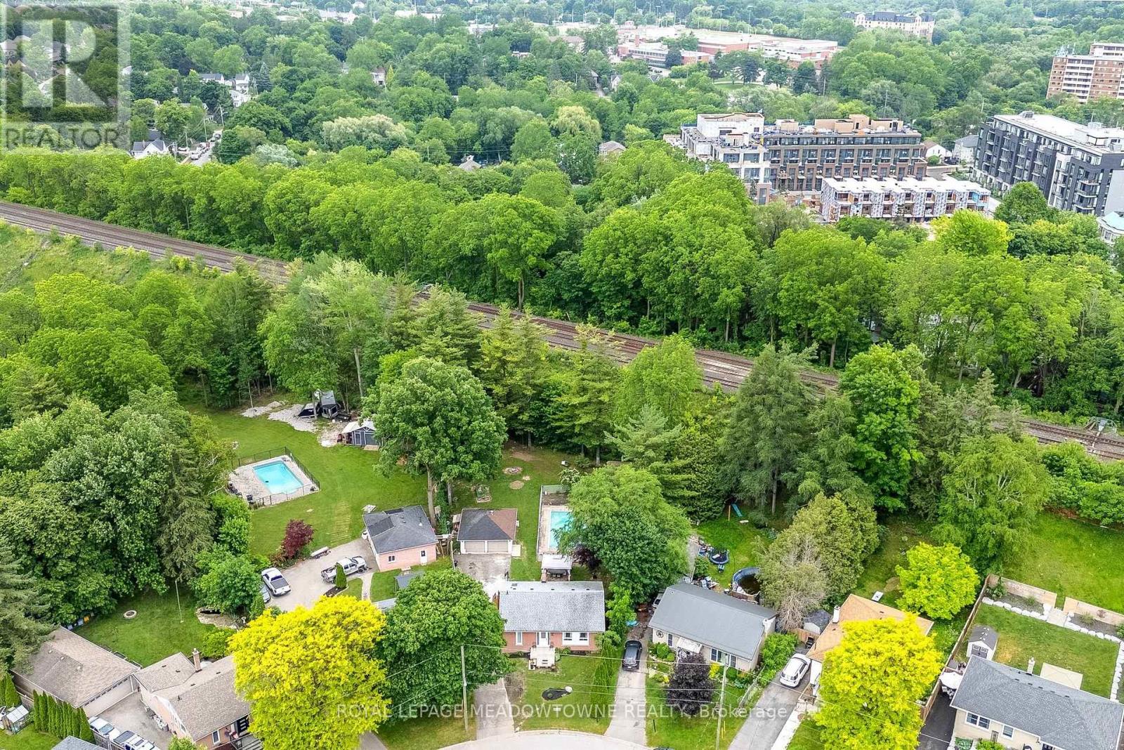 46 Hewson Crescent, Halton Hills (Georgetown), Ontario  L7G 2N9 - Photo 45 - W13644974