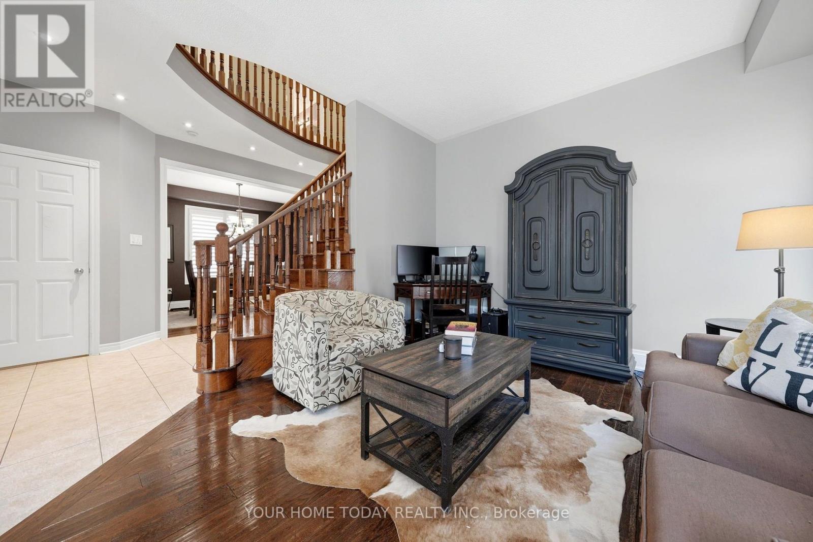 11 Orchid Avenue, Halton Hills (Georgetown), Ontario  L7G 6L7 - Photo 9 - W13646268