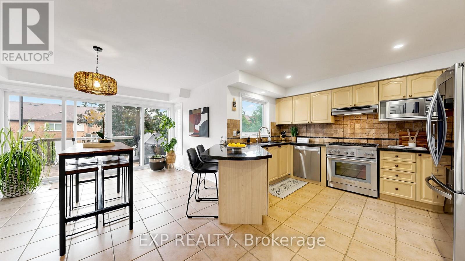 16 Curry Crescent, Halton Hills (Georgetown), Ontario  L7G 5L4 - Photo 11 - W13647866