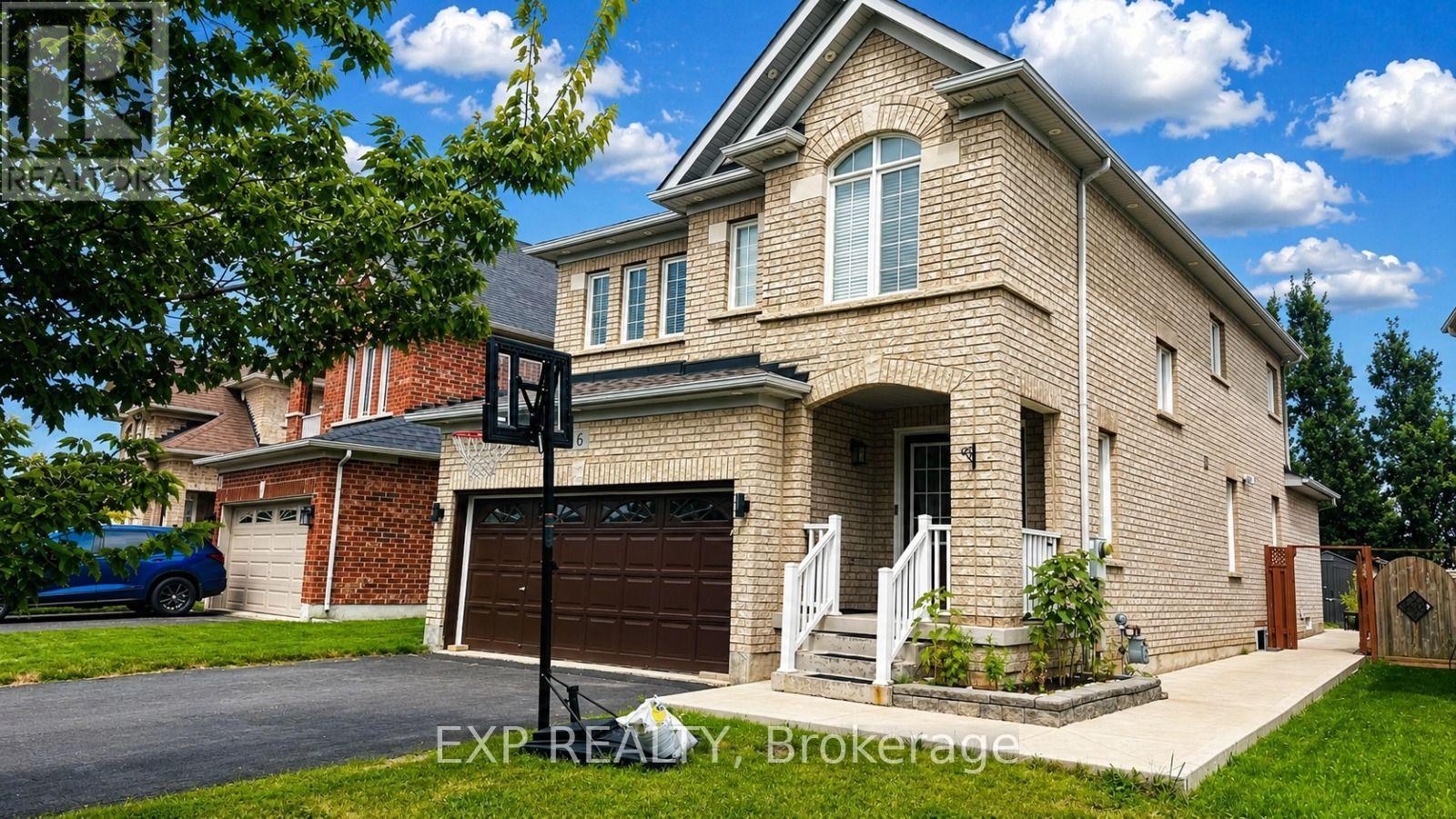 6 Lily Lane, Halton Hills (Georgetown), Ontario  L7G 6M3 - Photo 2 - W13648472