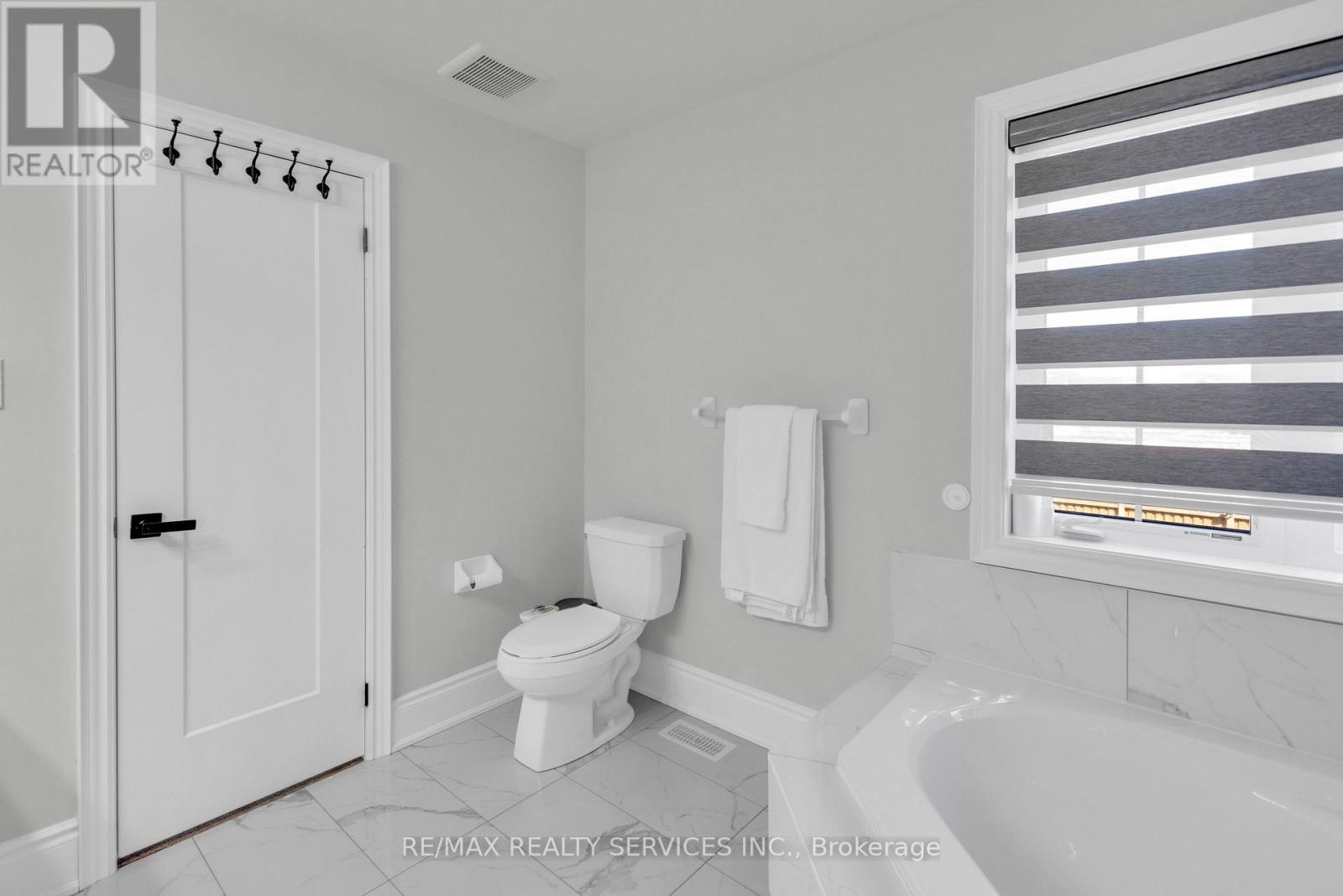 40 Rosewell Crescent, Halton Hills (Georgetown), Ontario  L7G 0N3 - Photo 37 - W13649166