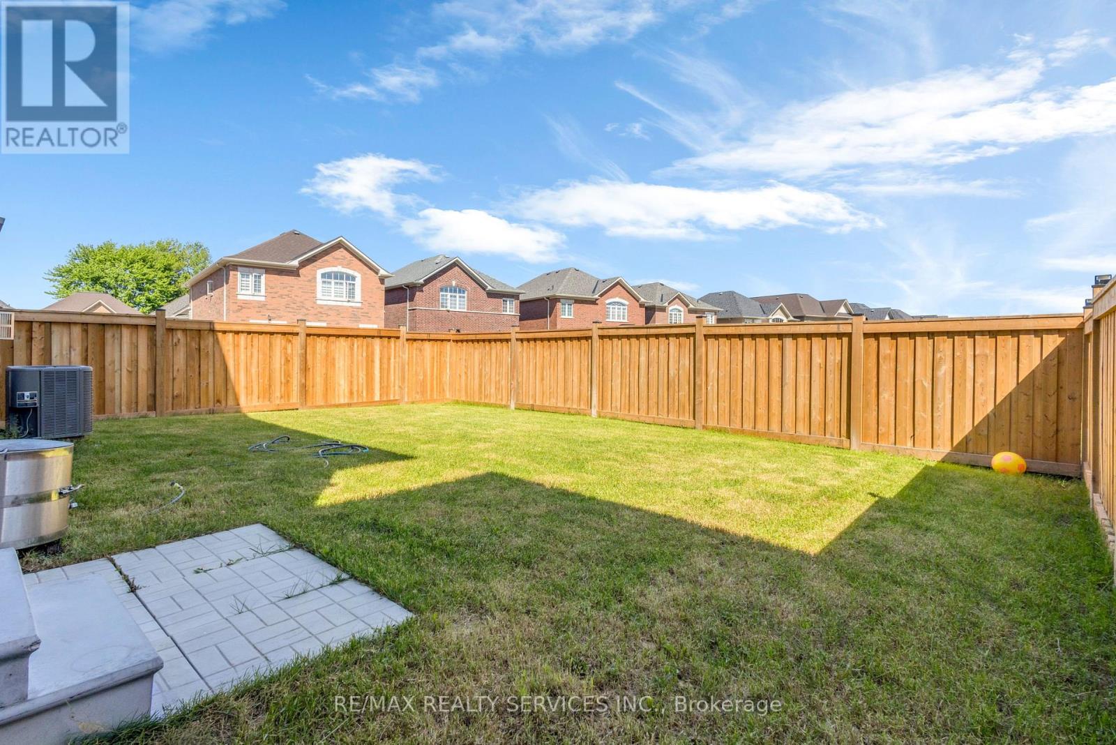 40 Rosewell Crescent, Halton Hills (Georgetown), Ontario  L7G 0N3 - Photo 44 - W13649166