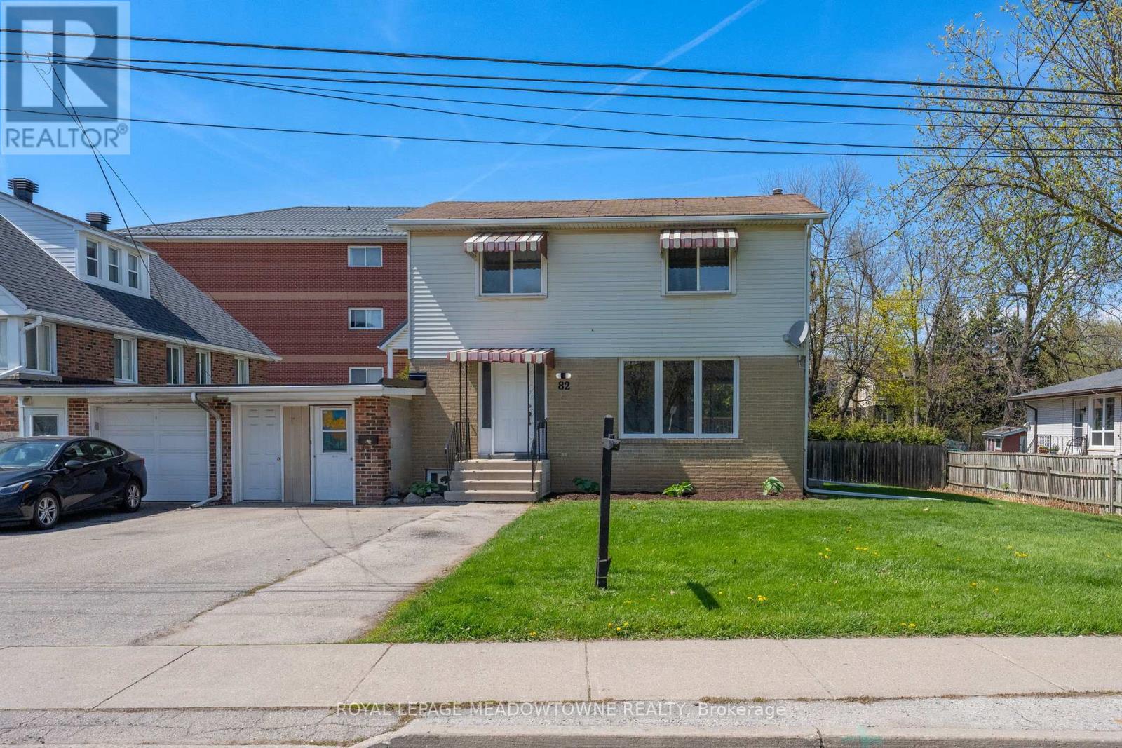 82 Maple Avenue, Halton Hills (Georgetown), Ontario  L7G 1X7 - Photo 1 - W13649670