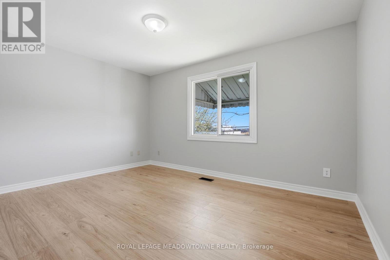 82 Maple Avenue, Halton Hills (Georgetown), Ontario  L7G 1X7 - Photo 13 - W13649670