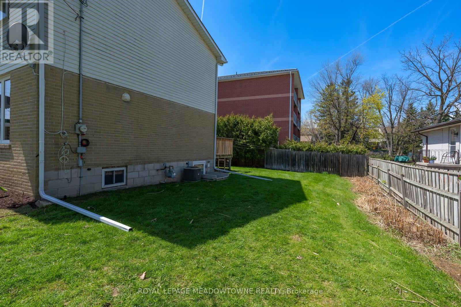 82 Maple Avenue, Halton Hills (Georgetown), Ontario  L7G 1X7 - Photo 20 - W13649670