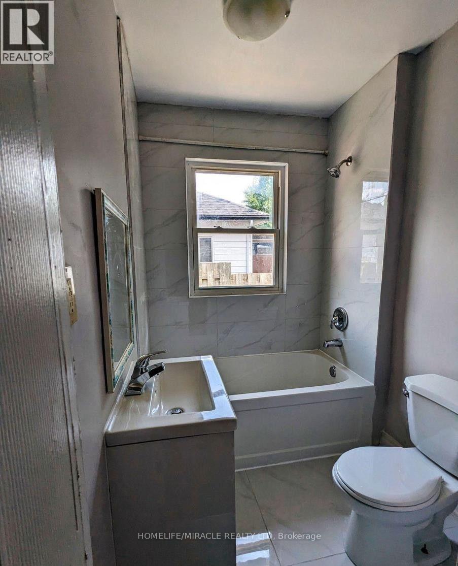 45 Main Street N, Halton Hills (Georgetown), Ontario  L7G 3H2 - Photo 8 - W13651062